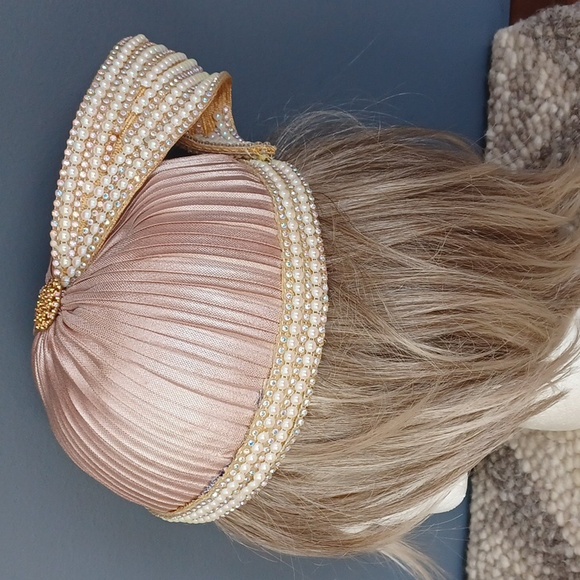 Vintagedecorative hat